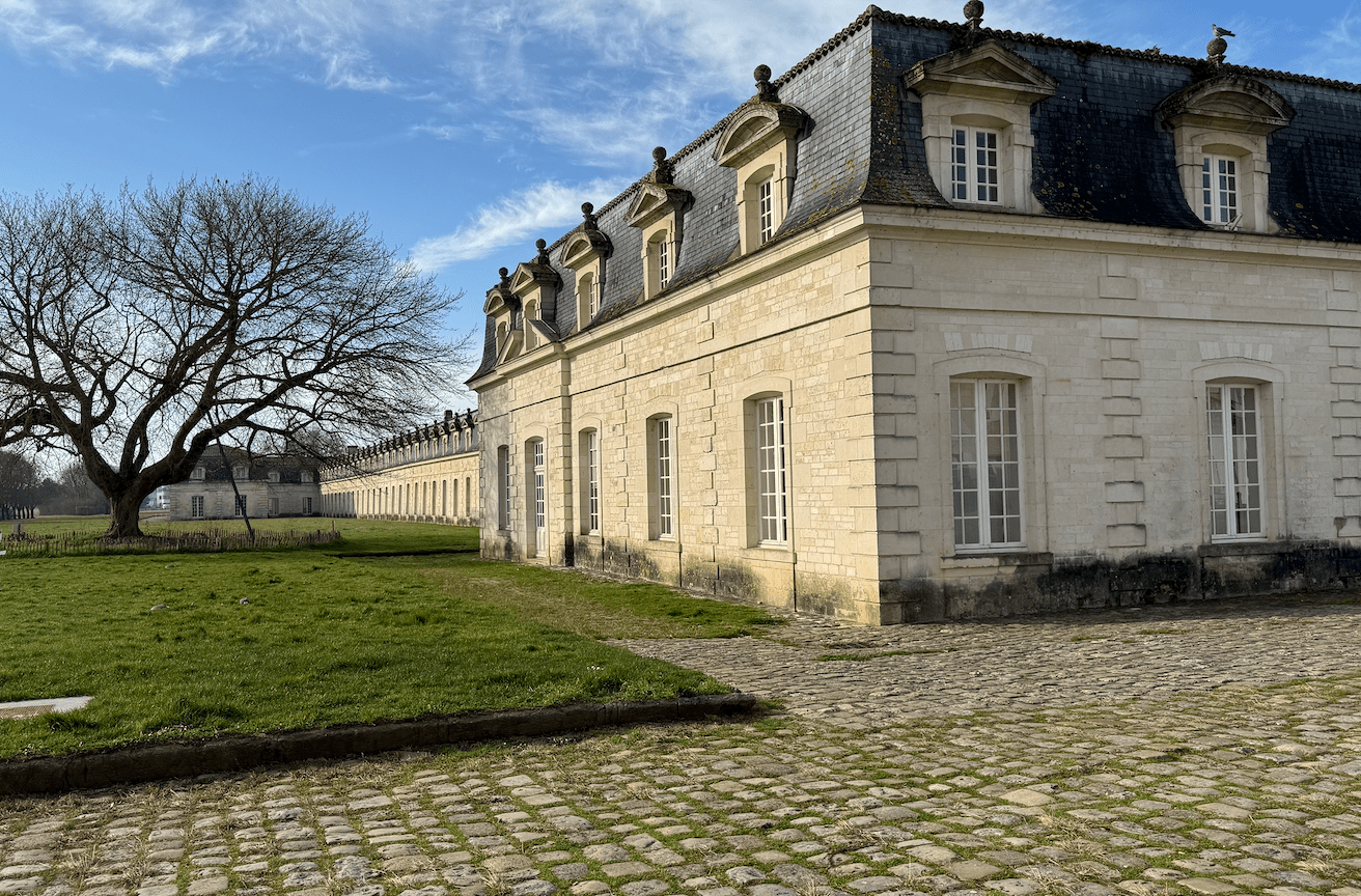 centre de formation des apprentis du commerce à Saintes actoria école de la CCI Charente-Maritime